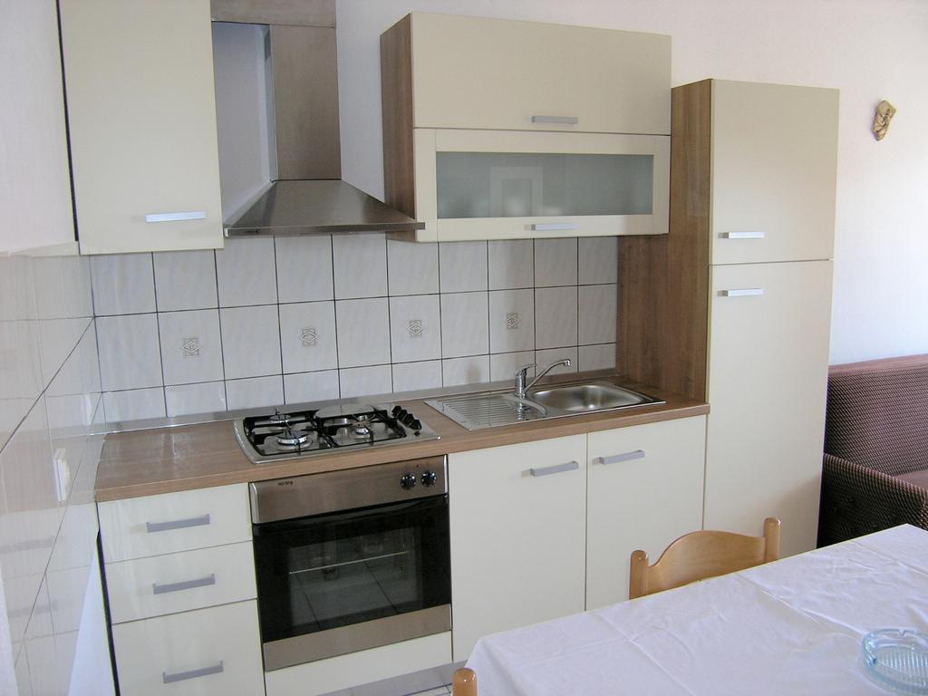 كرك Zahija Apartment الغرفة الصورة
